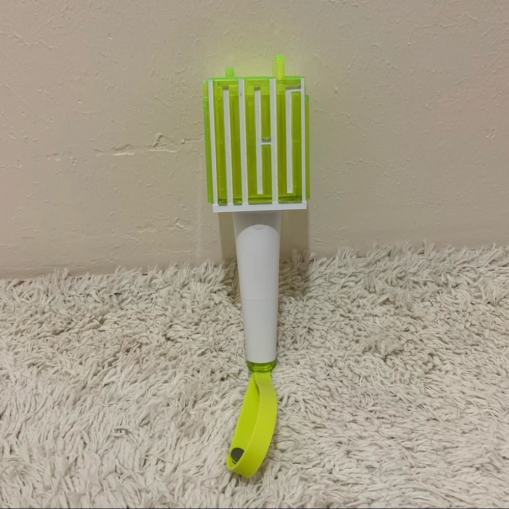 NCT kpop SM lightstick